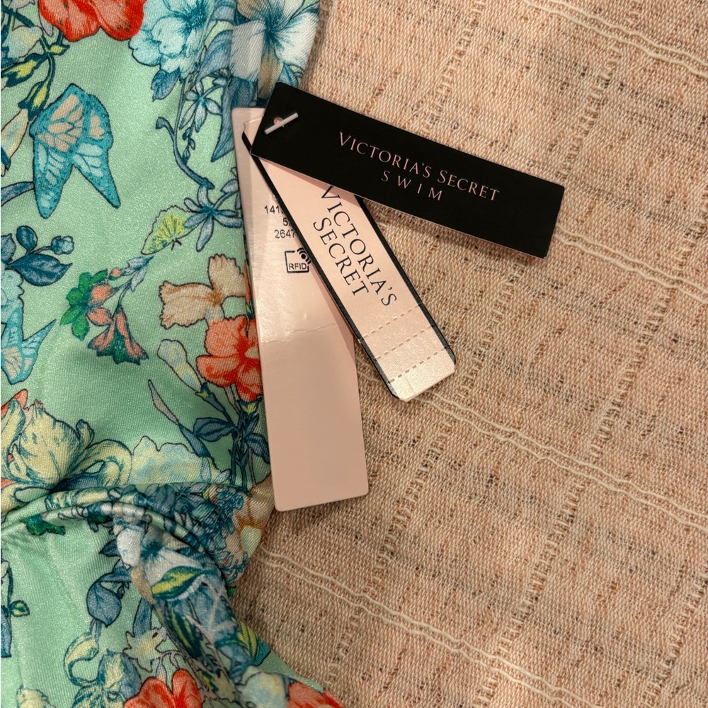 Victoria’s Secret Butterfly Floral High Wrap High Neck Halter Bikini size M NWT - Picture 11 of 11
